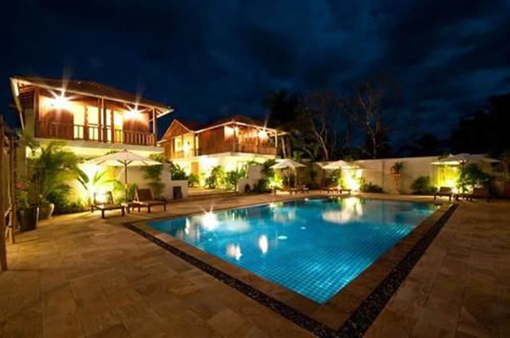 Bambu Hotel 3/53