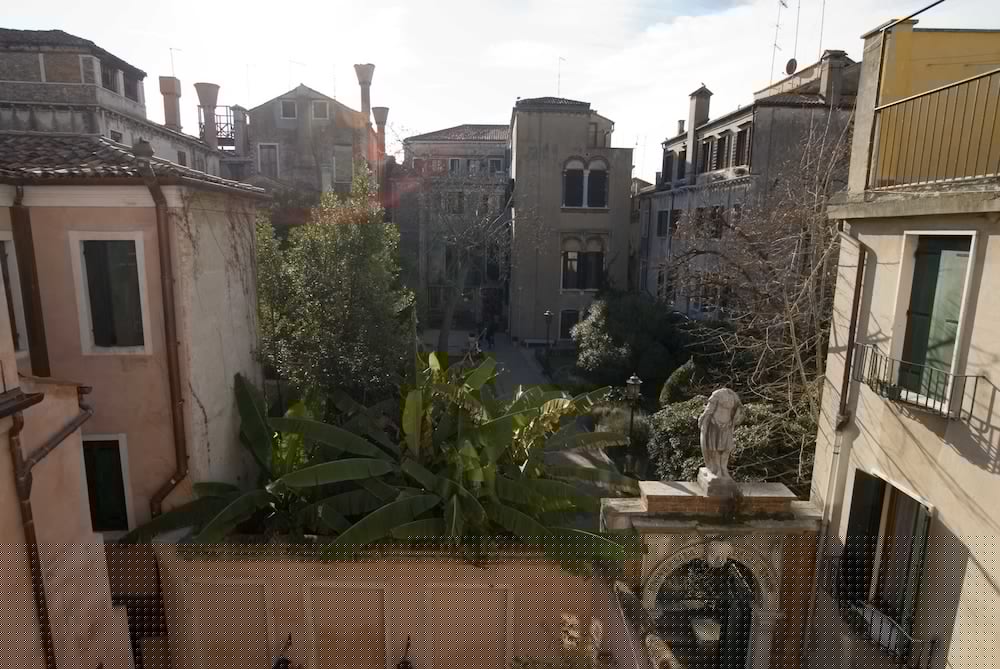 Tivoli 53/59