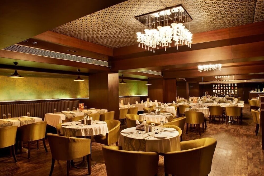 Hotel The Golden Oak 20/36