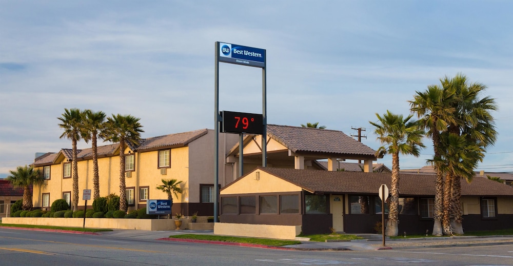 Best Western Desert Winds 8/43