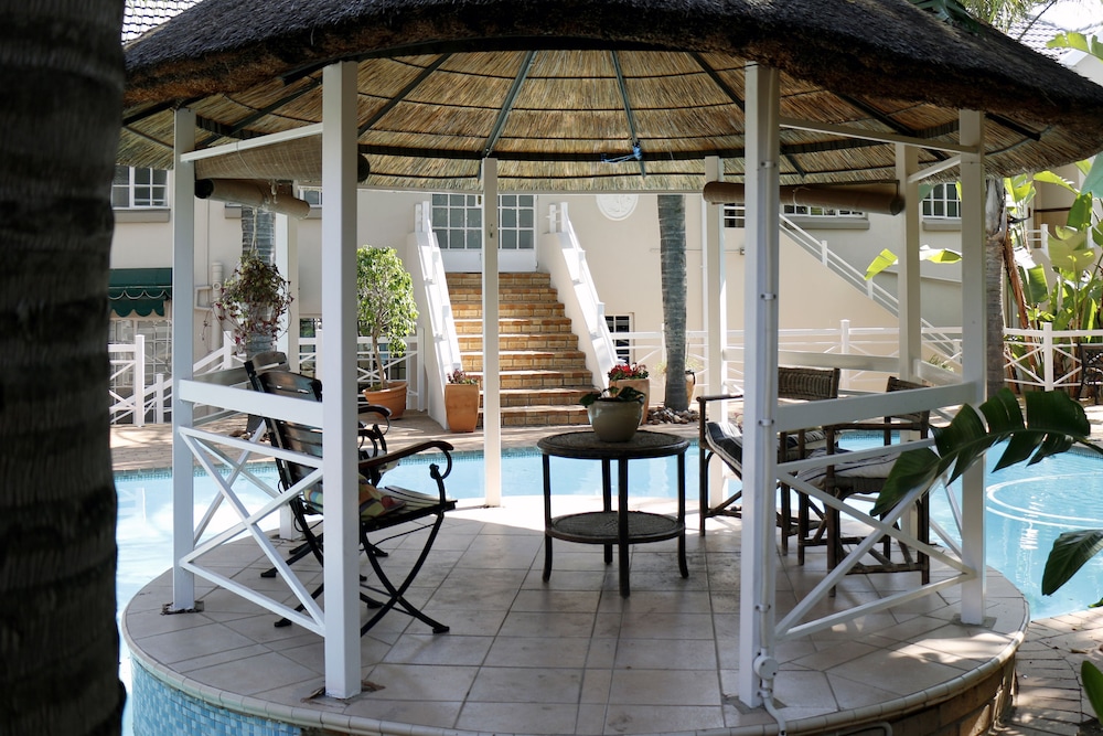 Summerview Guest Lodge 36/47