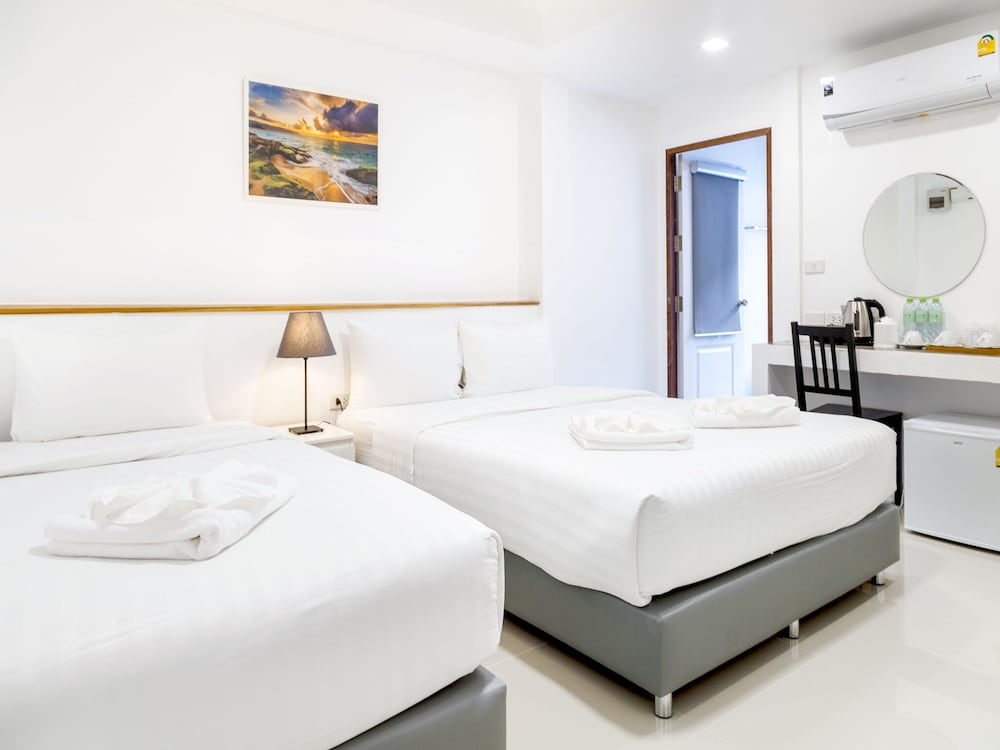 غرفة ثلاثية بسرير كوين وسرير فردي، Grand Sattahip Hotel 4/4