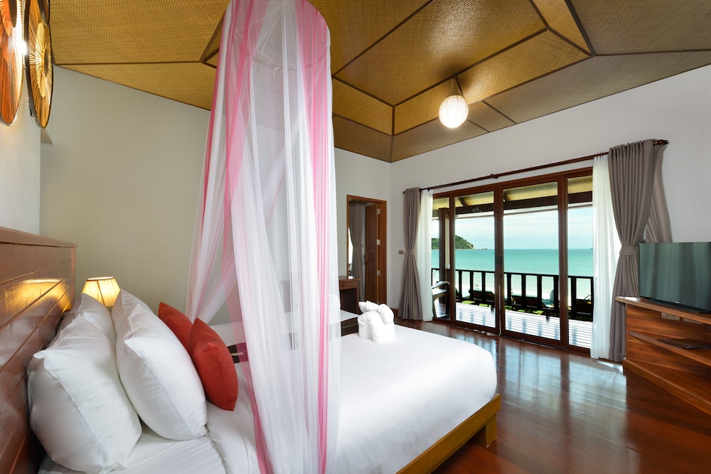 Pingchan Beachfront Resort 11/50