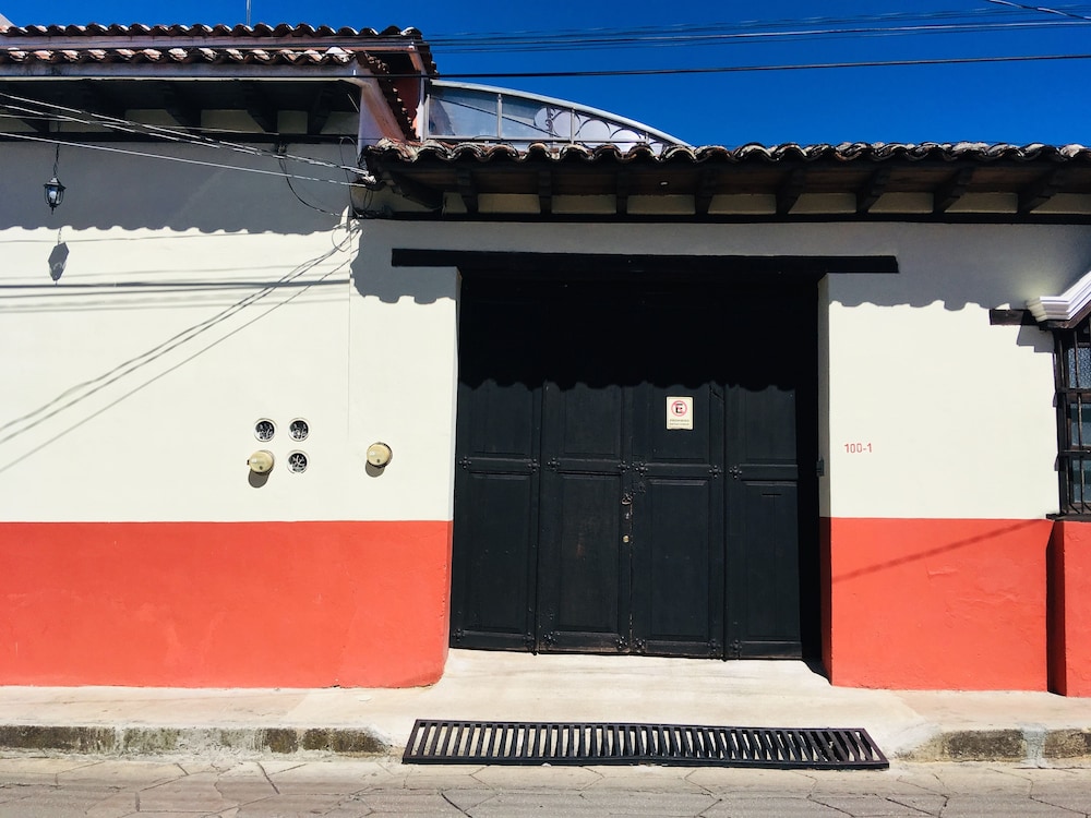 Posada Ocho Barrios 2/50
