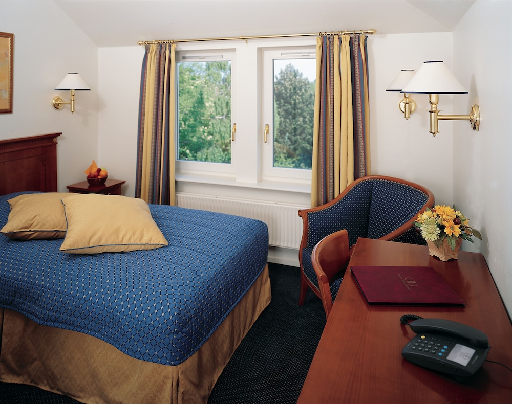 GENTOFTE HOTEL 16/59