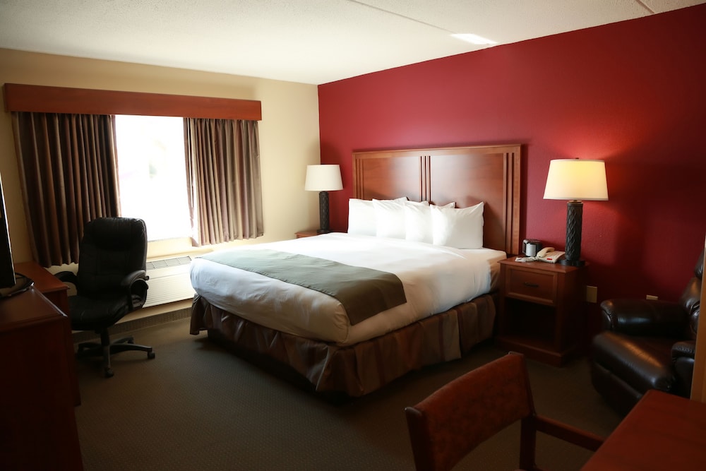 AmericInn by Wyndham McAlester 3/17