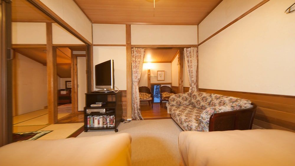 Country Inn Canadian House 14/50