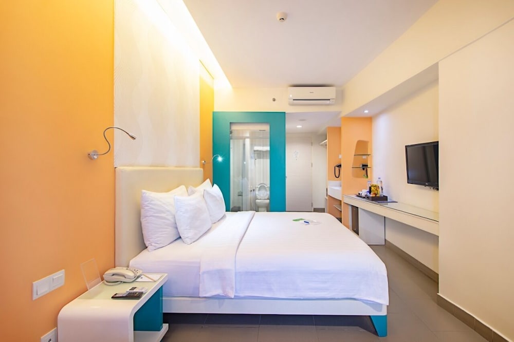 Blue Sky Hotel Petamburan 9/25