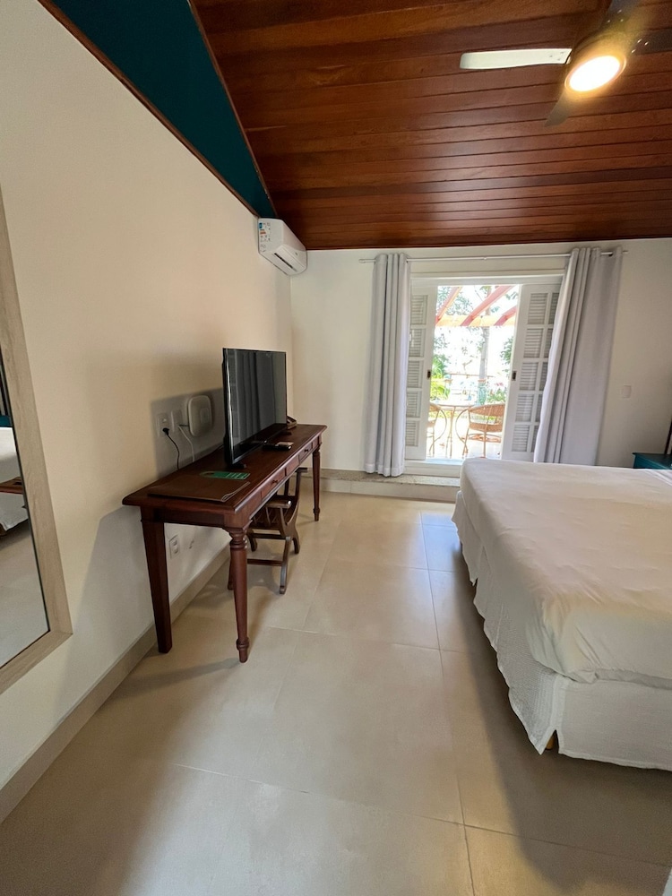 ROOM, DOUBLE BED, PARTIAL SEA VIEW, BALCONY