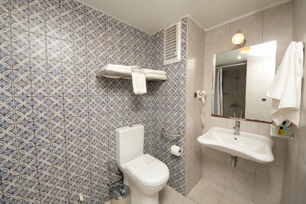 Cunda Labris Hotel 48/50