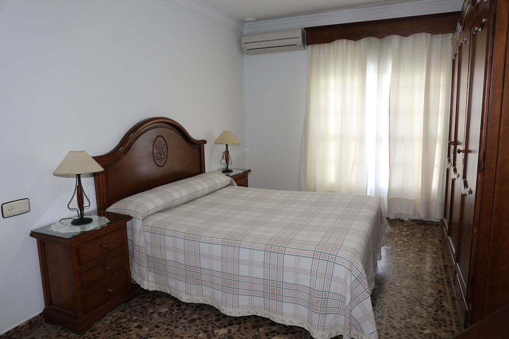 Hostal La Janda 8/66