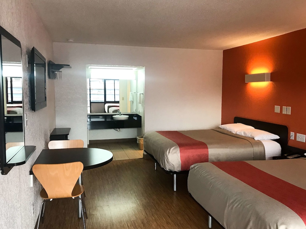 Motel6 Sallisaw, OK 12/38
