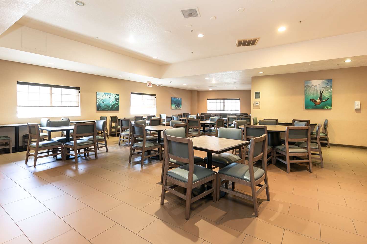 Best Western Inn & Suites San Diego - Zoo/SeaWorld Area 11/13