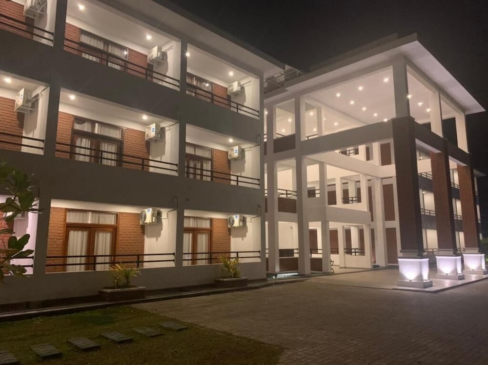 Karunakarala Ayurveda Spa & Resort 3/50