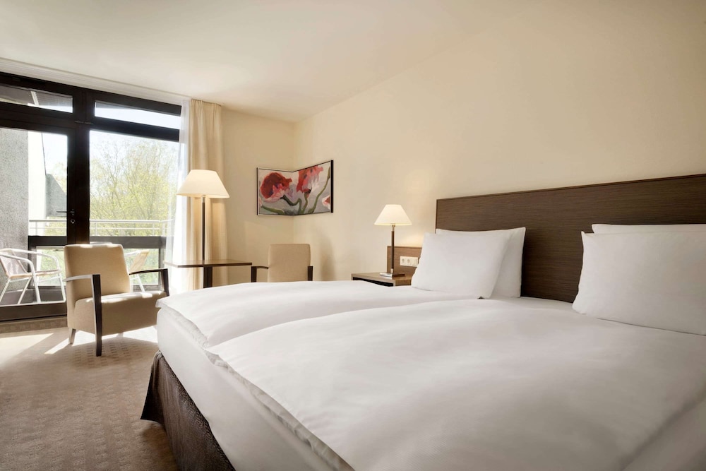 Ramada by Wyndham Nuernberg Parkhotel 7/36
