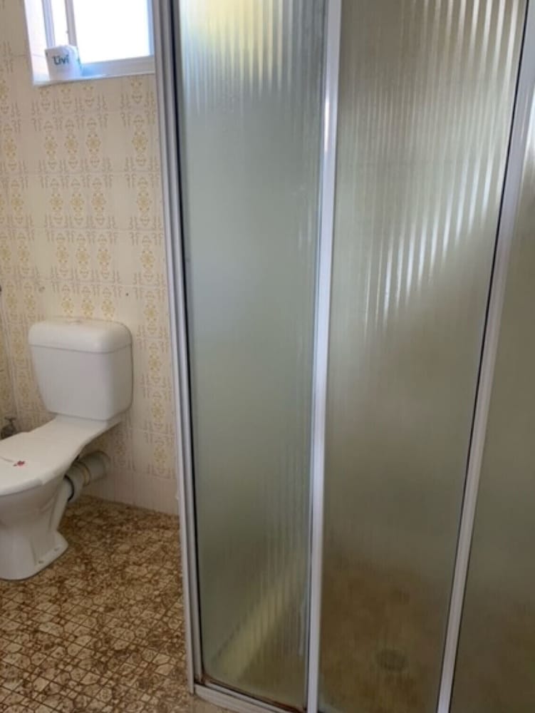 GARDEN CITY MOTOR INN 28/44