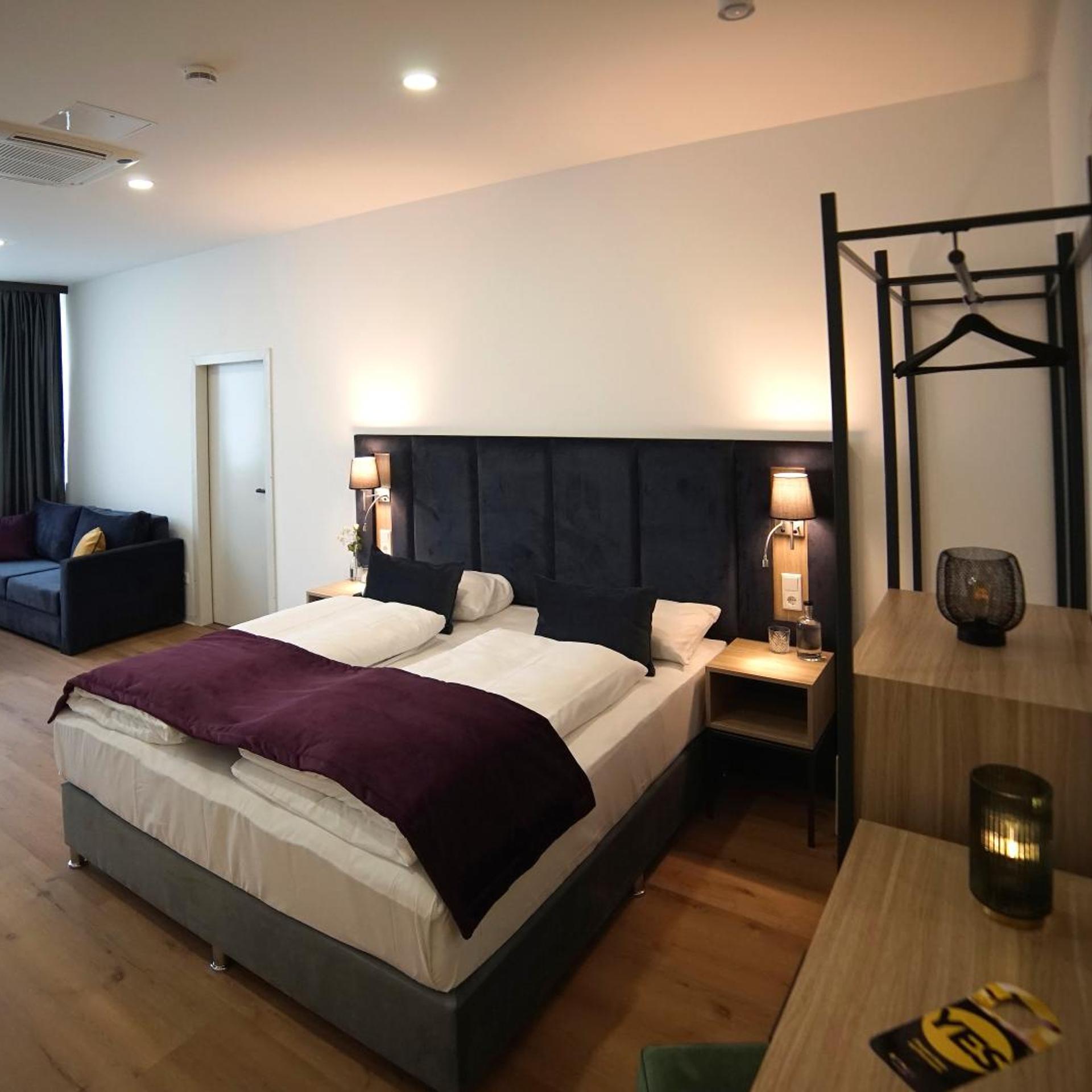 Room, Double Bed, Accessible