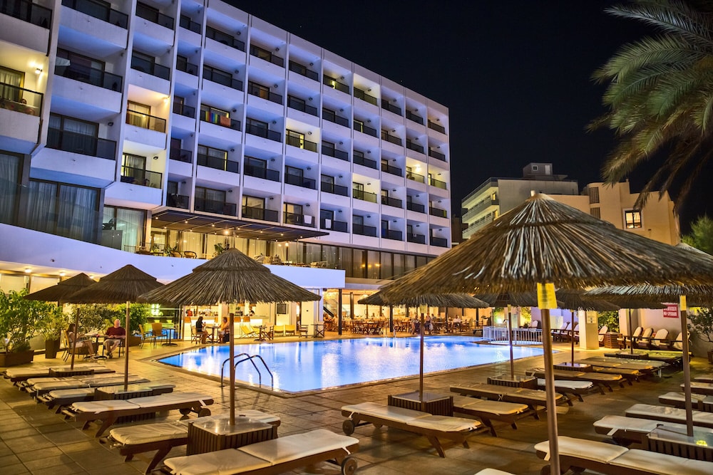 Blue Sky City Beach Hotel - Adults Only photo3