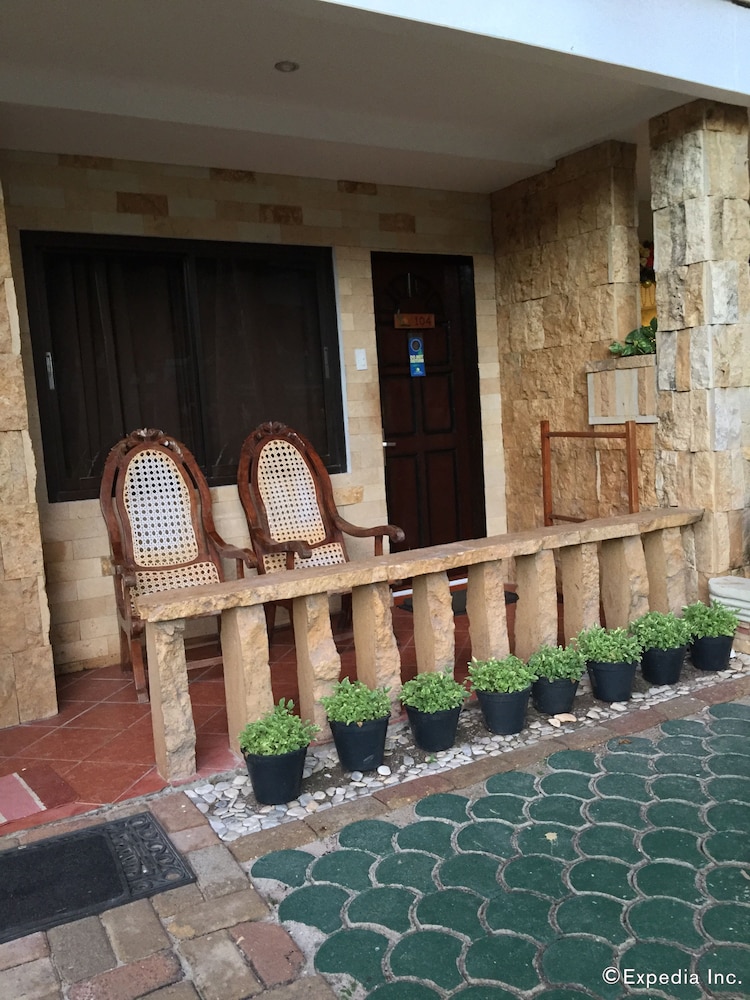 Dumaluan Beach Resort 12/35