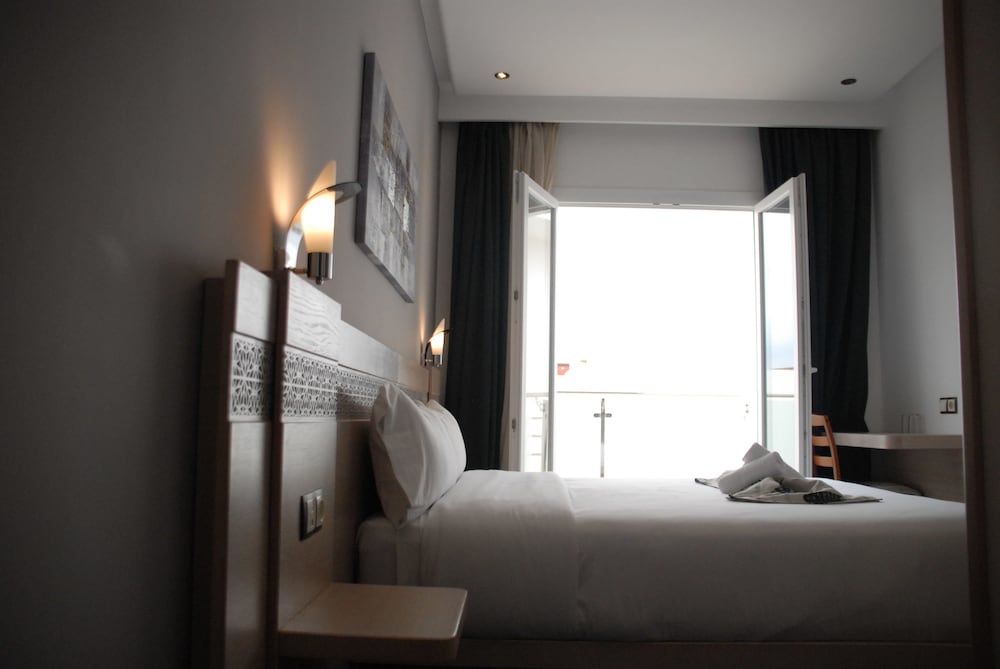 Hotel A44 25/52