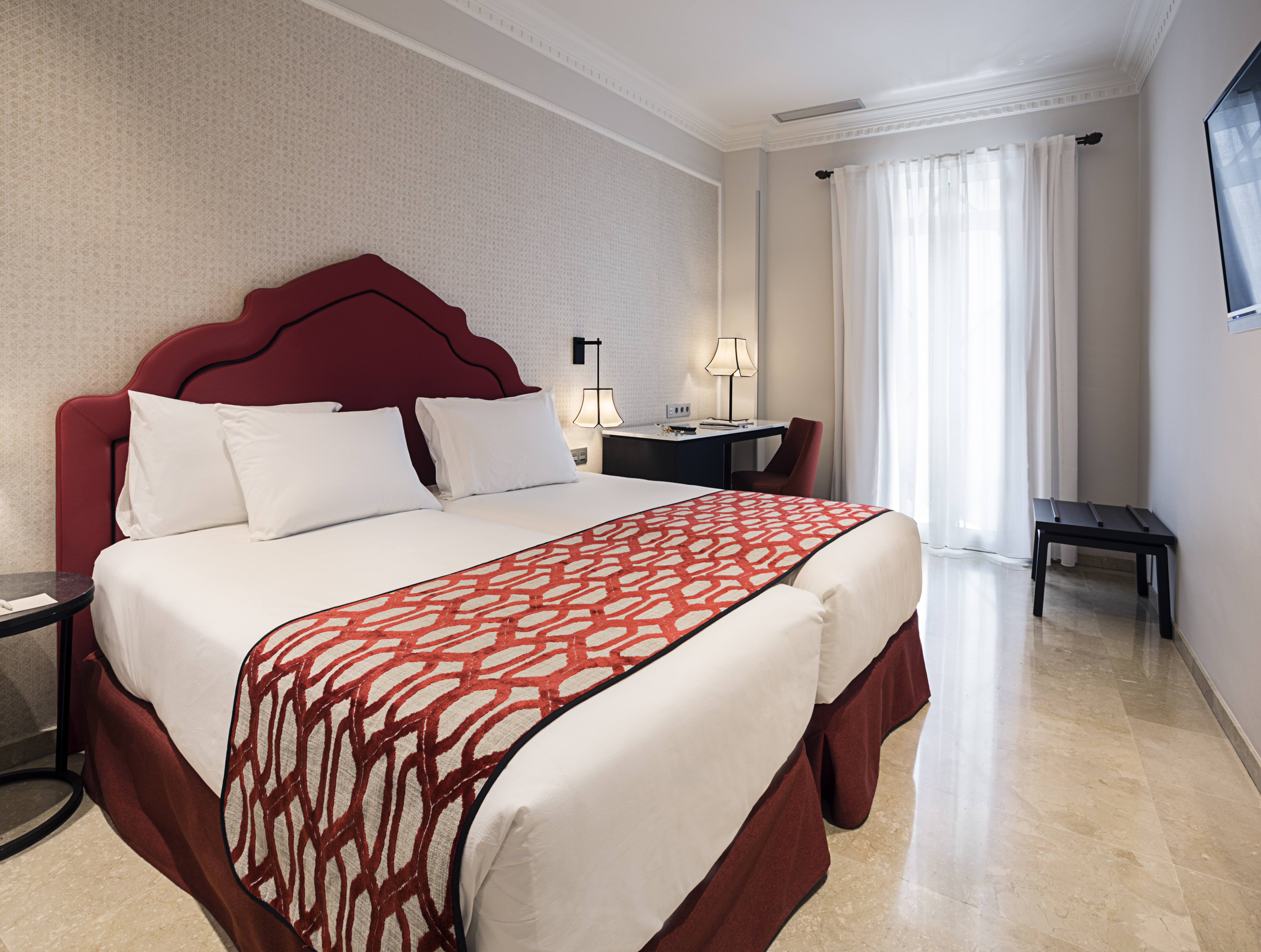 Room, Double Bed