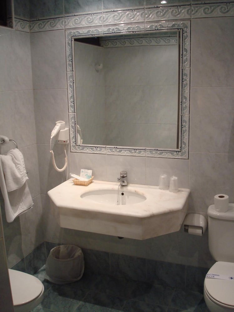 Hotel Castilla 25/27
