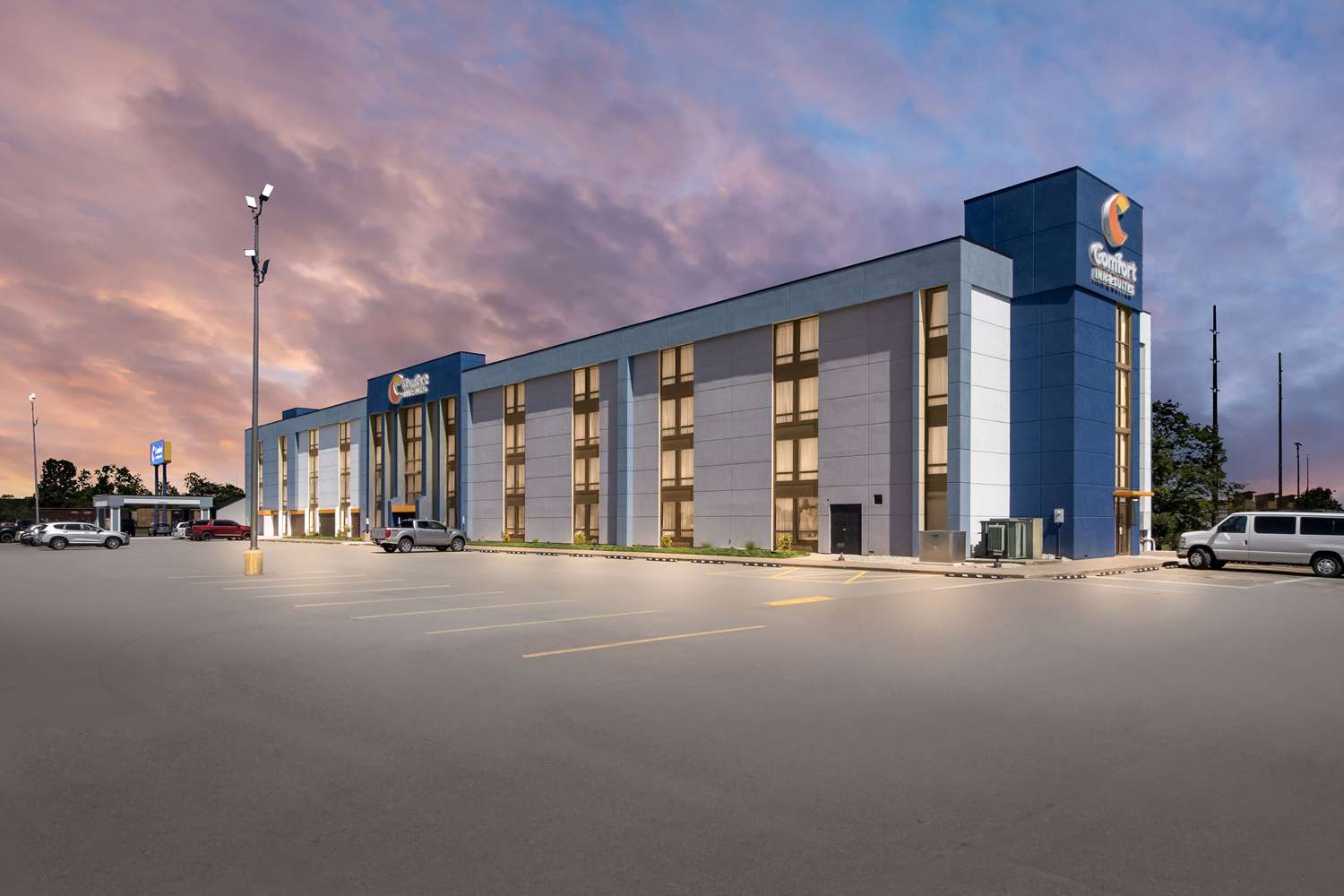 Comfort Inn & Suites Evansville Airport 1/21