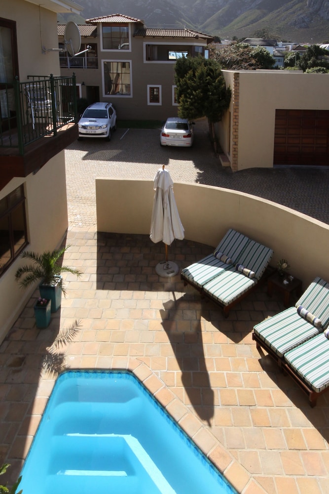Lavender Manor Guest Lodge 45/50