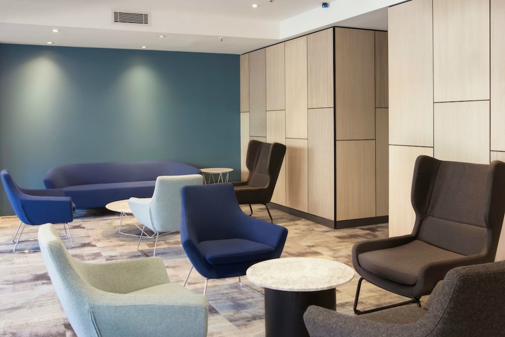 Metro Aspire Hotel Sydney 32/57