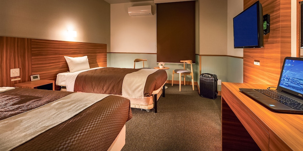 Tokai City Hotel 36/70