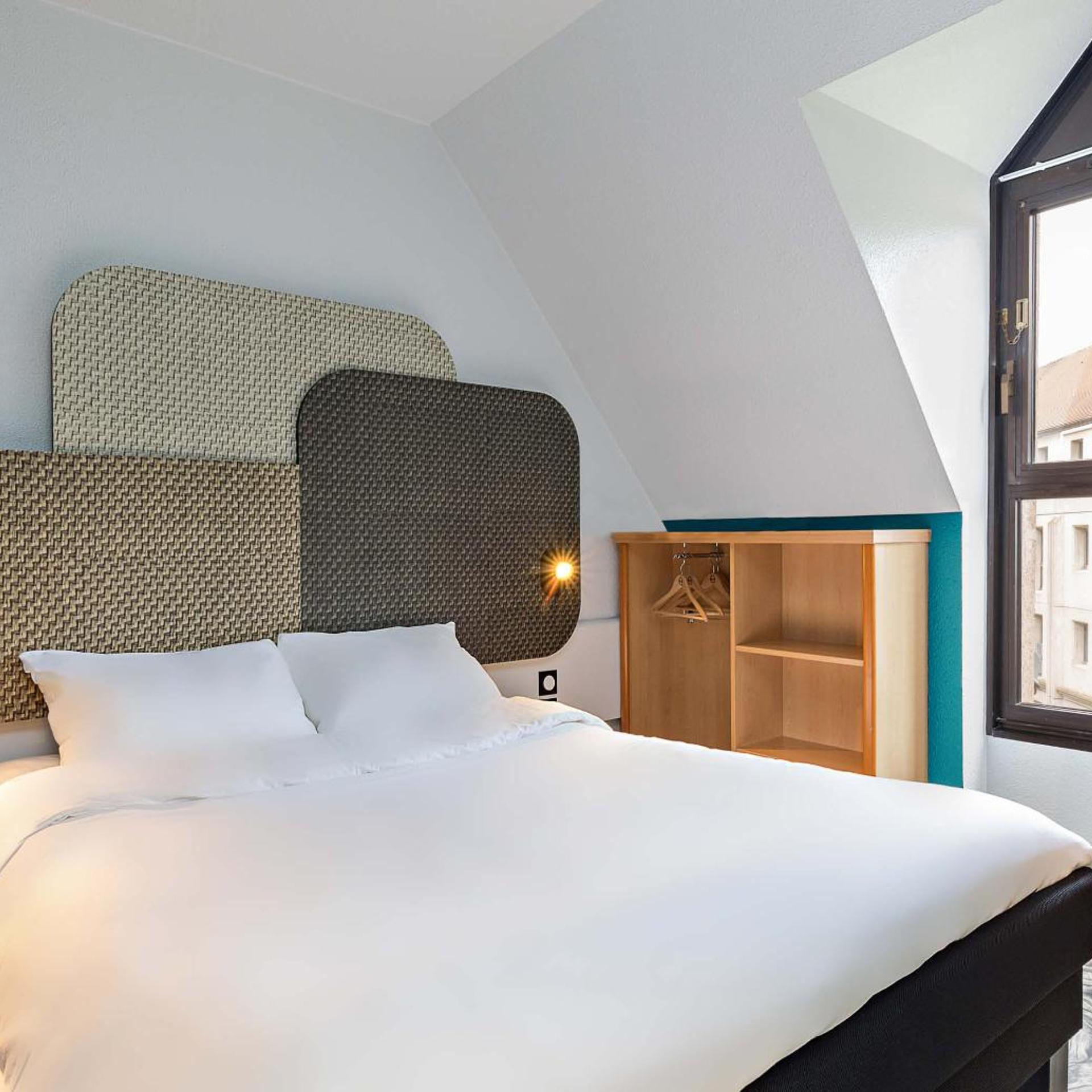 STANDARD, DOUBLE BED