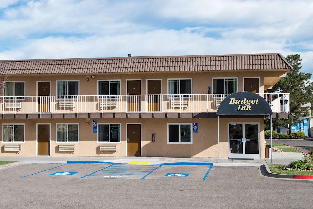 Budget Inn 2/21