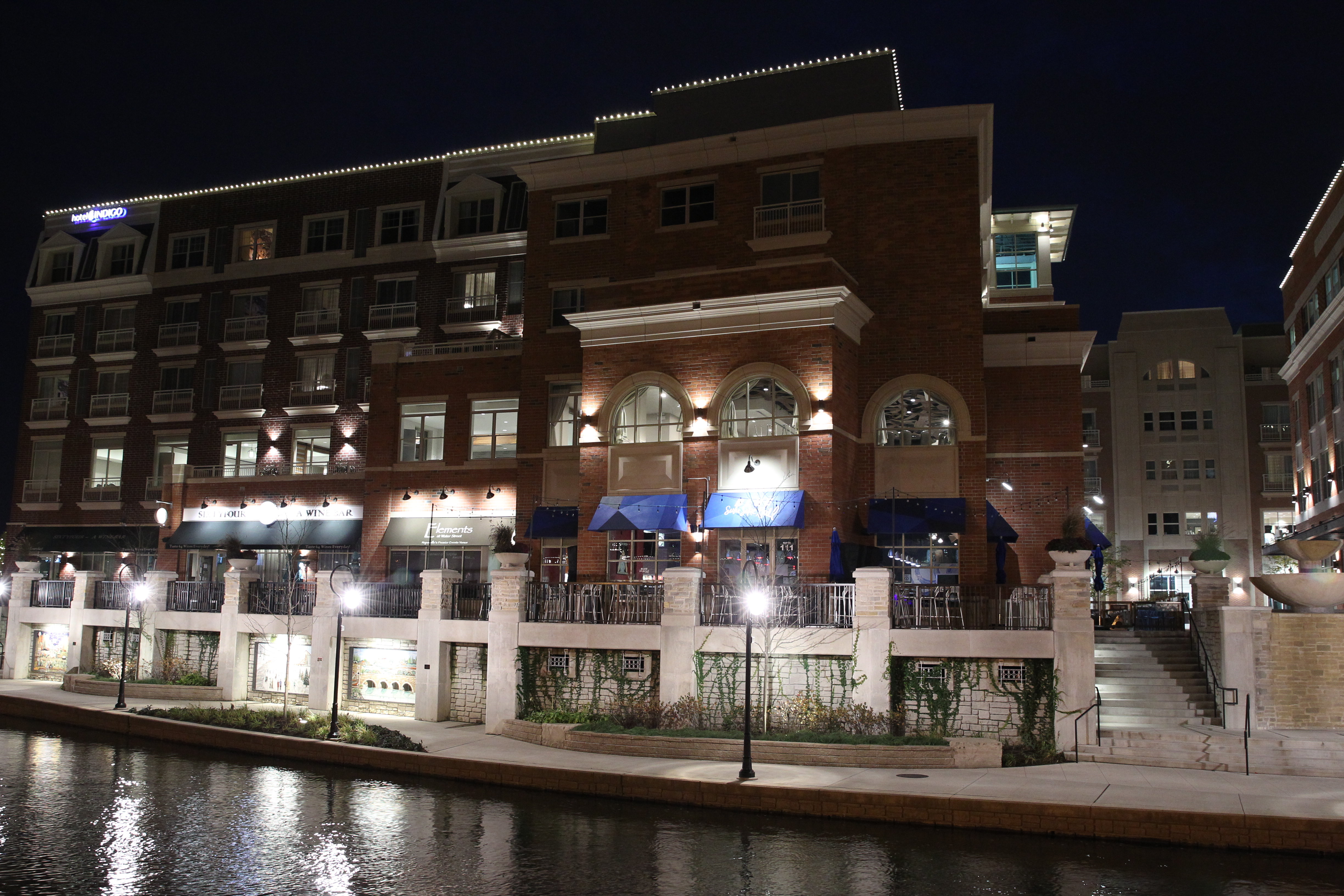 HOTEL INDIGO NAPERVILLE RIVERWALK 5/78
