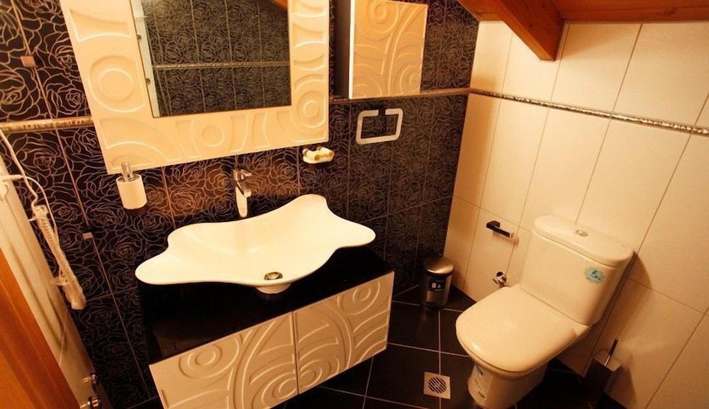 Odeon Hotel 46/50