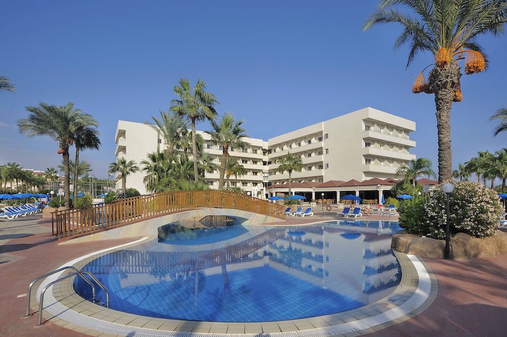 Nissiana Hotel 46/50
