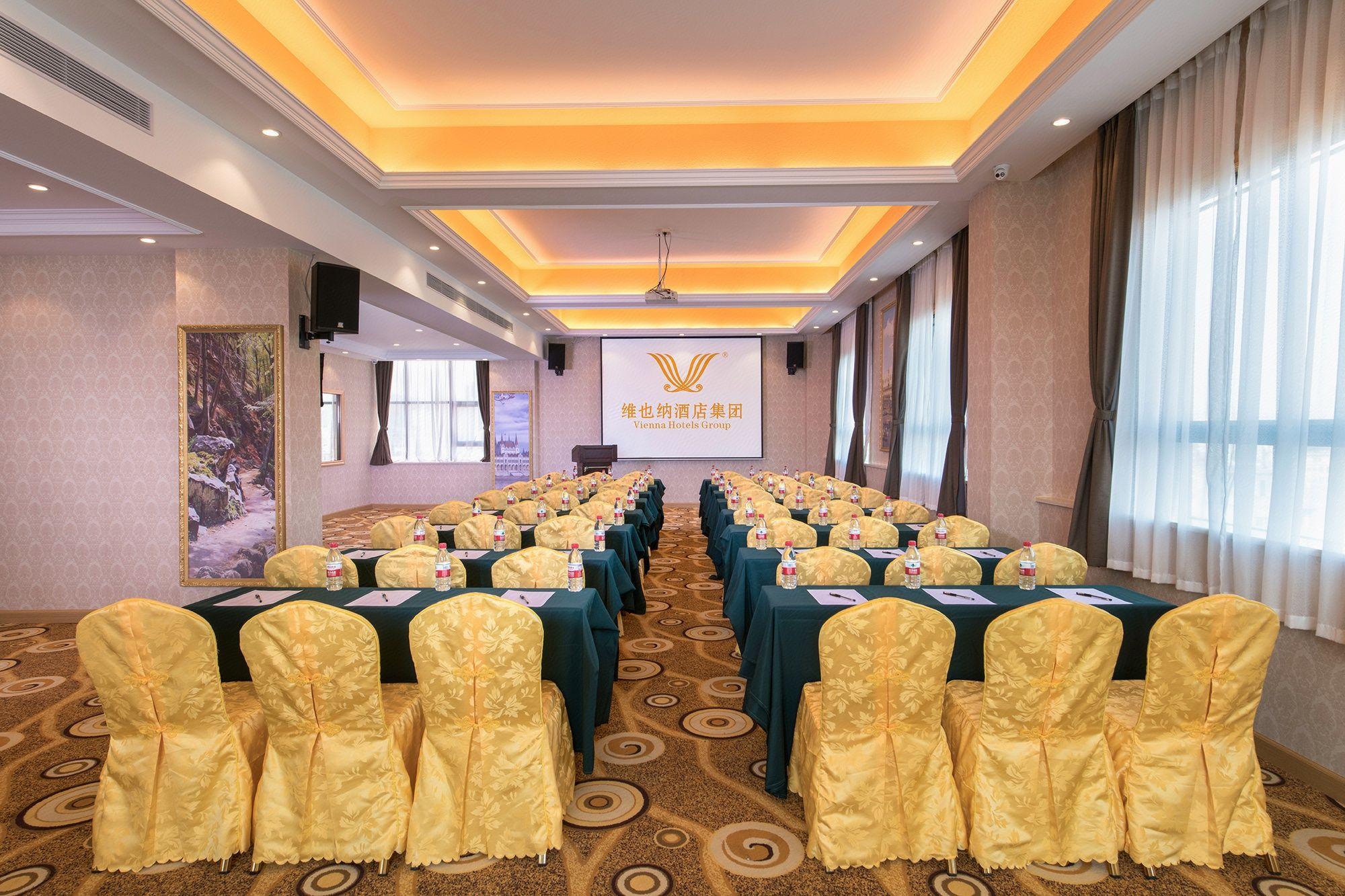 Vienna Hotel (Guangzhou Huadu Furong) 34/42