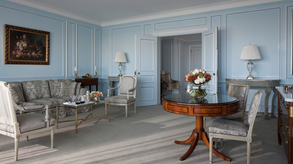 Four Seasons Hotel Ritz Lisbon 55/65