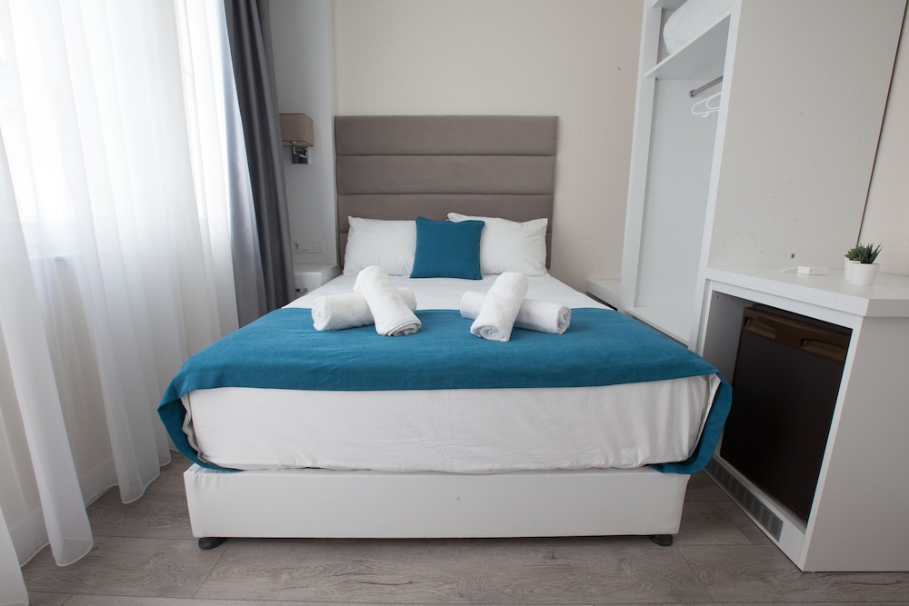 Siete Hotel 13/73
