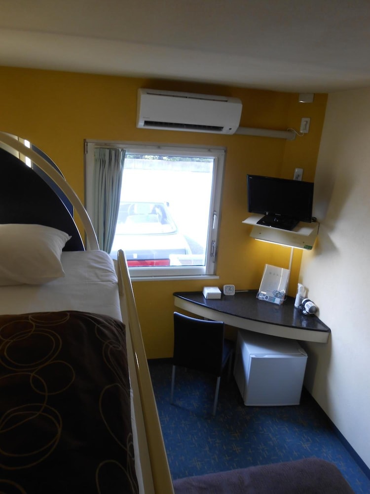 Select Inn Numazu 48/60