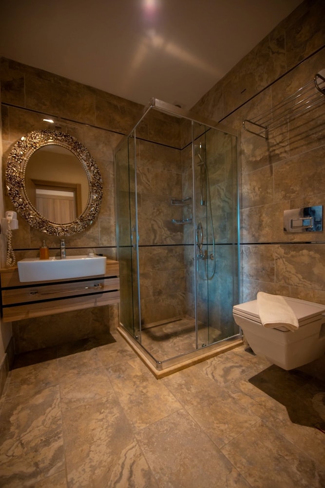 S3 Seahorse Beach Club & Hotel 50/50
