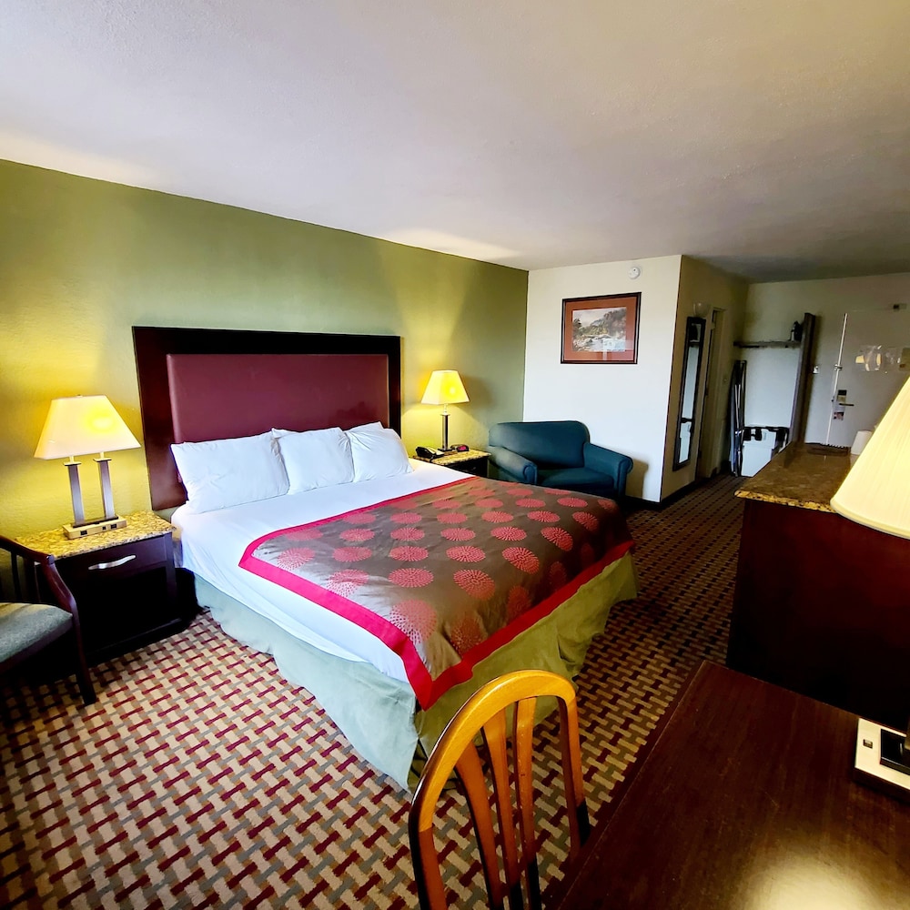 Town Inn 13/40