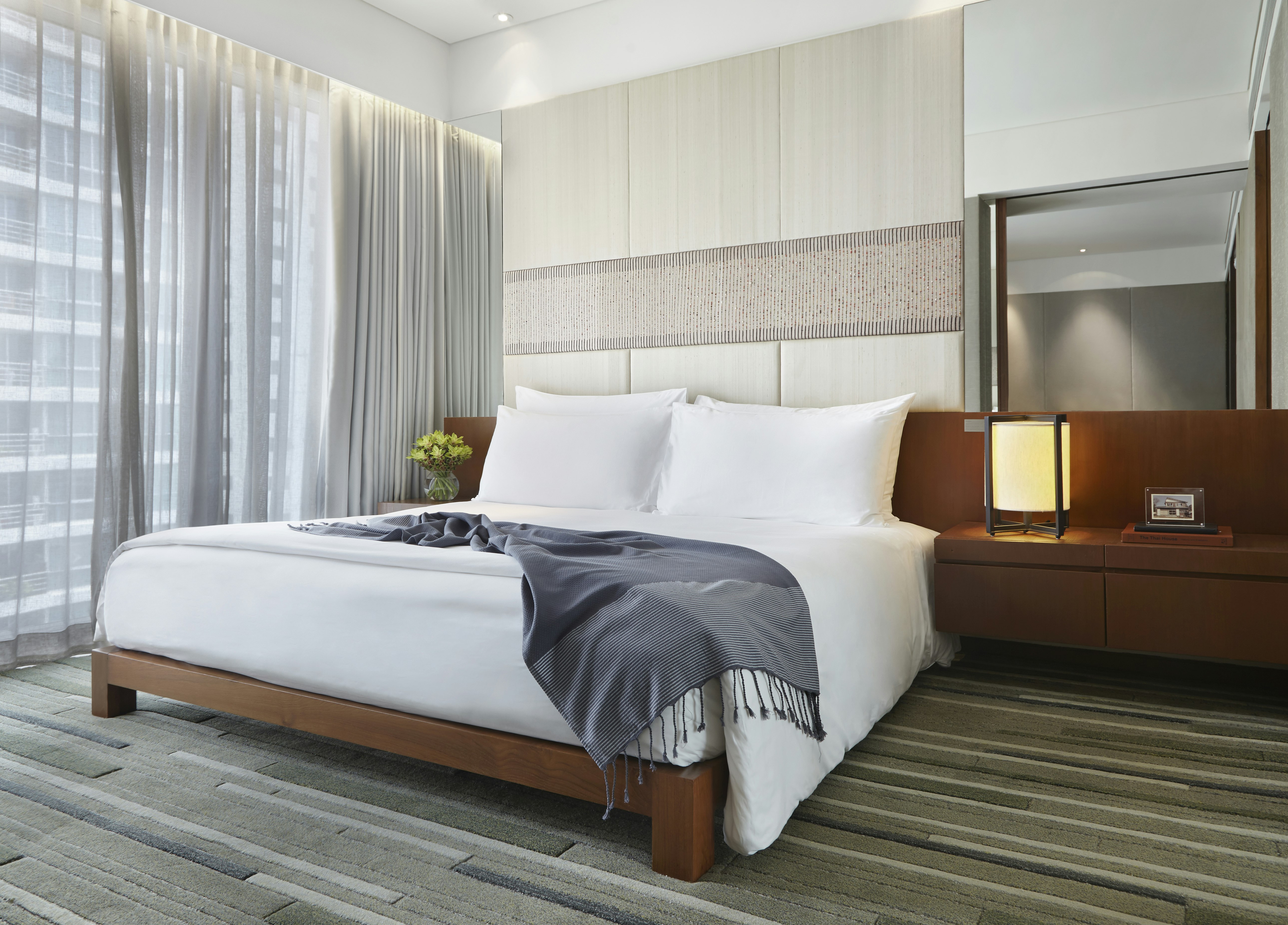HANSAR BANGKOK 22/83