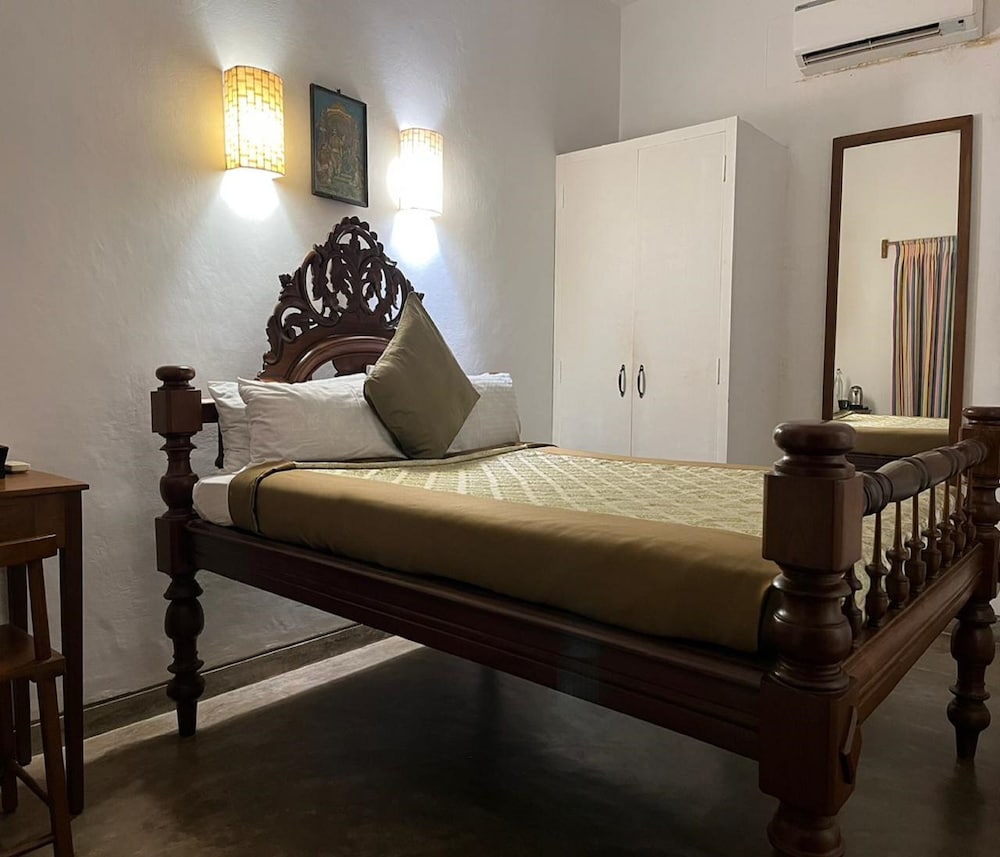 Hotel Mango Hill 15/50