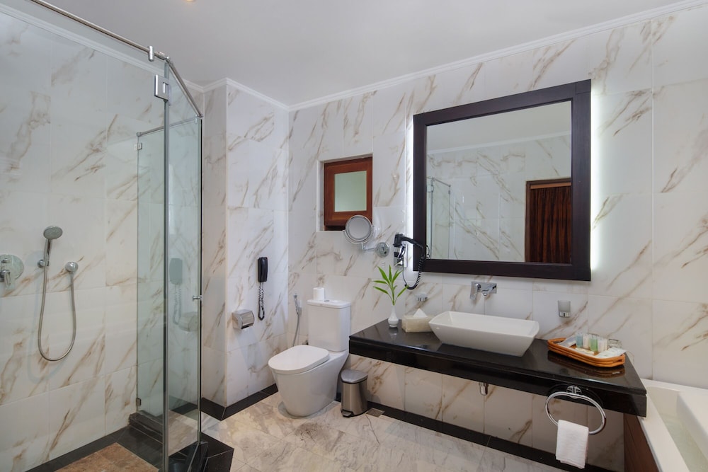 Earls Regency Hotel 42/43