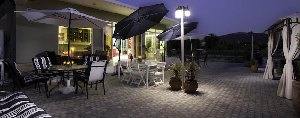Anelia Boutique Studios And Apartments 41/50