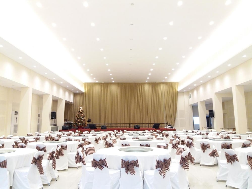 Moscha Hotel 24/32