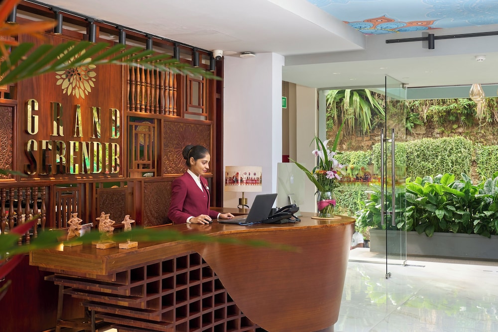Grand Serendib Hotel 8/58