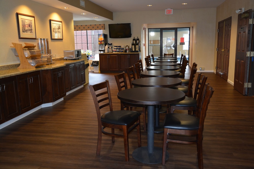 Countryside Inn And Suites 30/40