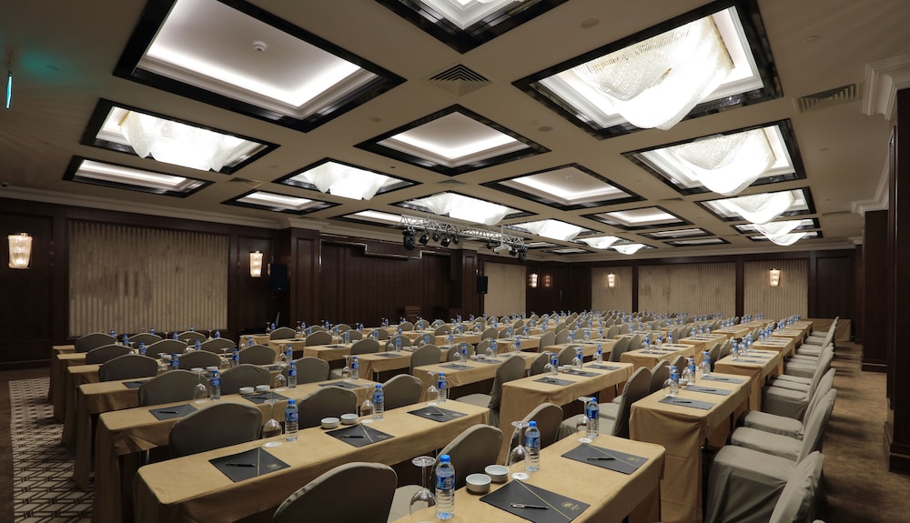 Latanya Hotel Ankara 69/76