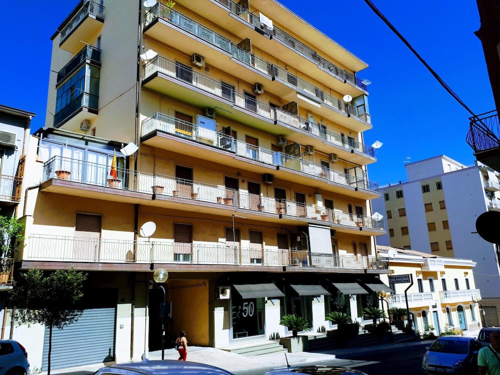 Boite D'esprit B&B De Luxe 2/25